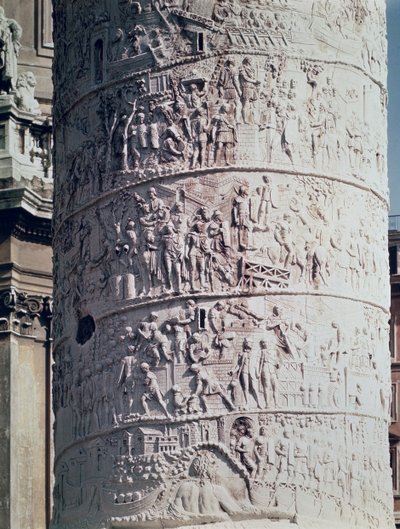 La Batalla contra los Dacios, (detalle) de la Columna de Trajano, 113 d.C. (piedra caliza) de Roman